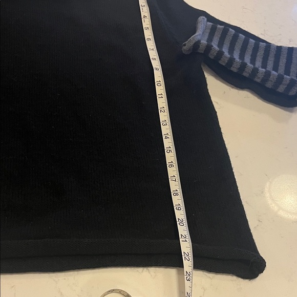 Black and Gray Striped Sleeve Sweater - Picture 4 of 4